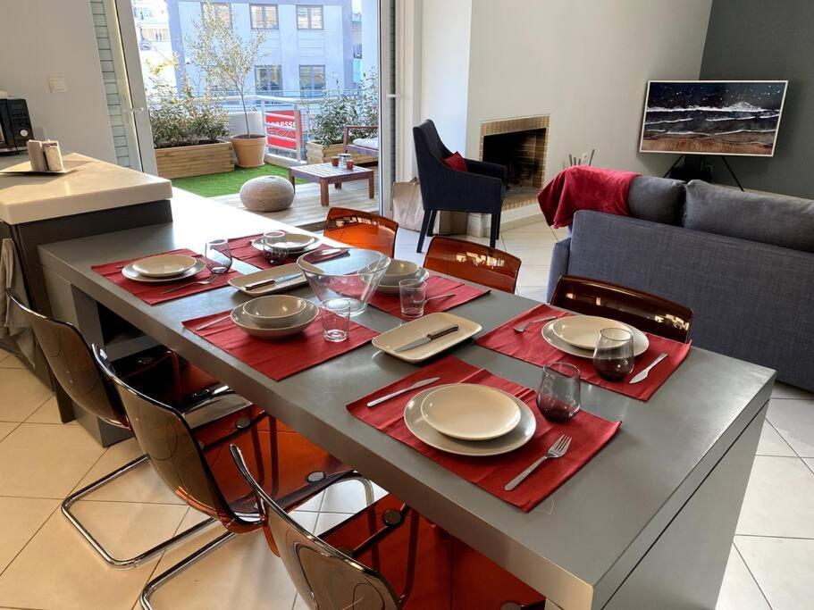 Spacious And Sunkissed 3Br & 2 Bathrooms Apartment 아테네 외부 사진