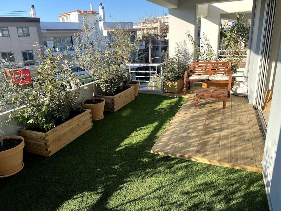 Spacious And Sunkissed 3Br & 2 Bathrooms Apartment 아테네 외부 사진