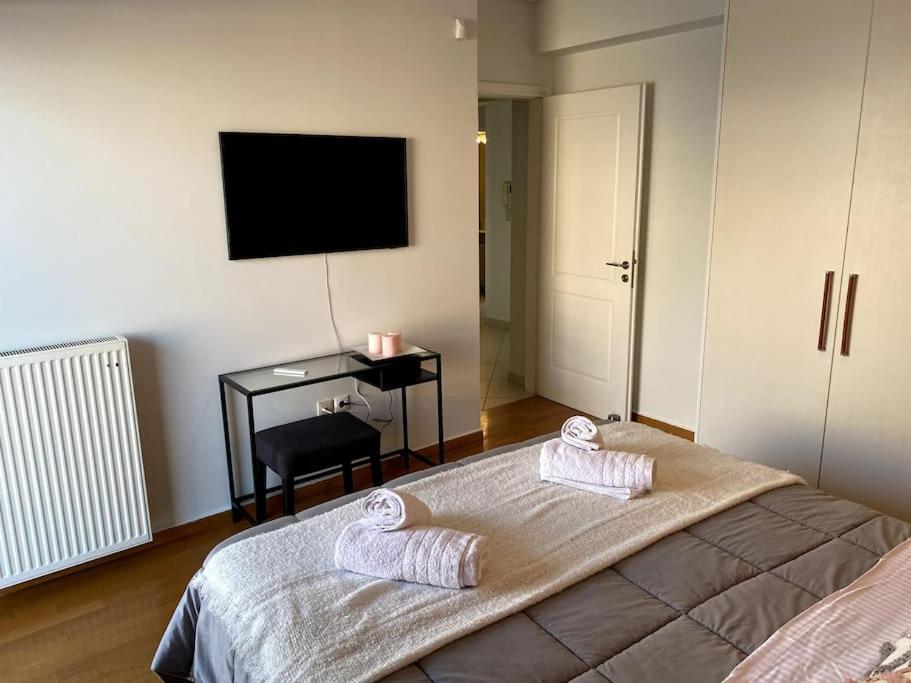 Spacious And Sunkissed 3Br & 2 Bathrooms Apartment 아테네 외부 사진